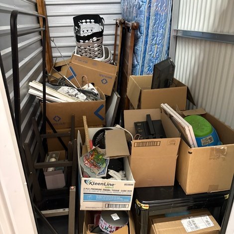 5 x 10 storage unit in Jackson, MI