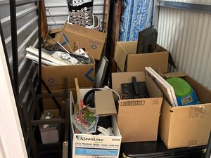 5 x 10 storage unit in Jackson, MI