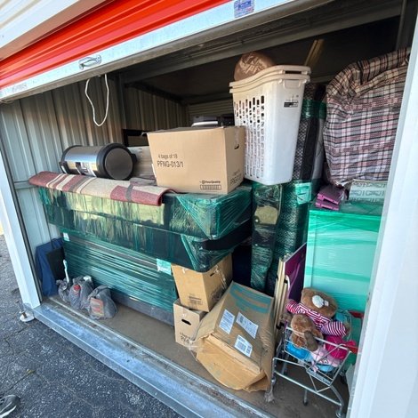 10 x 10 storage unit in Jackson, MI