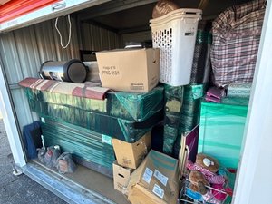 10 x 10 storage unit in Jackson, MI
