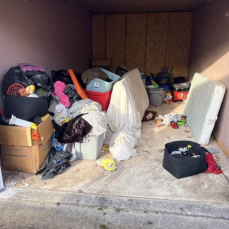 10 x 18 storage unit in Unknown, MI