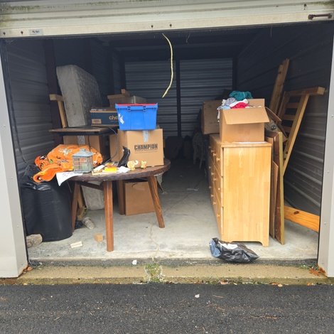 10 x 20 storage unit in Enfield, NH