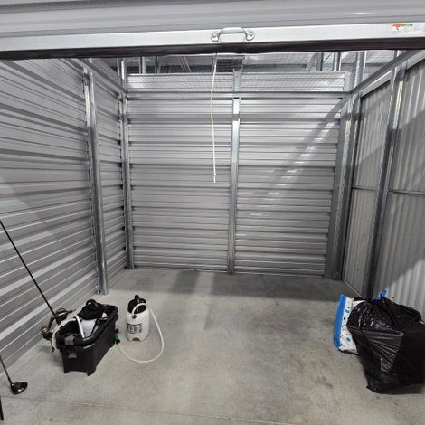 7 x 10 storage unit in Plainville, MA