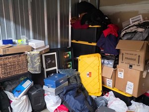 10 x 10 storage unit in Unknown, CA