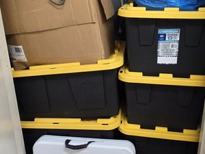 5 x 10 storage unit in Unknown, CA