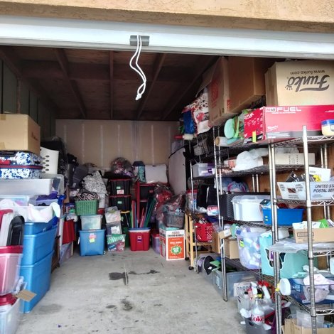 10 x 20 storage unit in Santee, CA