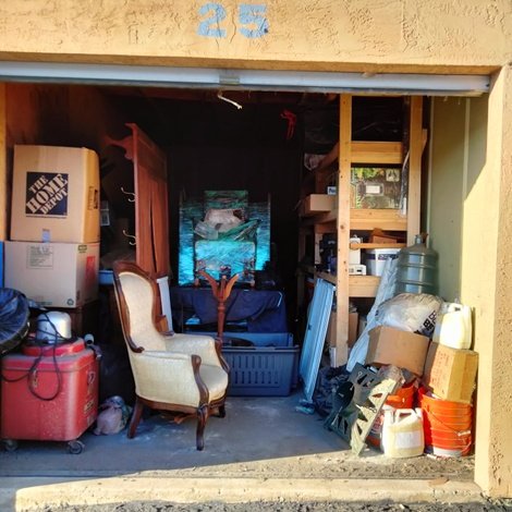10 x 20 storage unit in Santee, CA