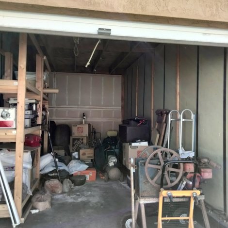 10 x 20 storage unit in Santee, CA