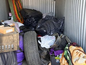 5 x 10 storage unit in I Lancaster, CA