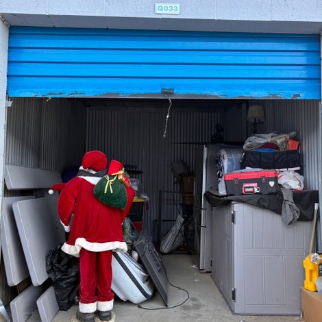 10 x 15 storage unit in I Lancaster, CA