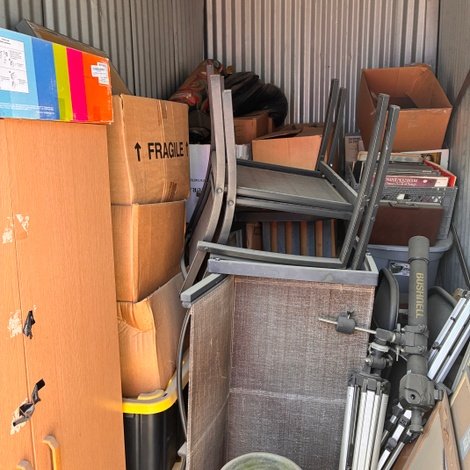 5 x 10 storage unit in I Lancaster, CA
