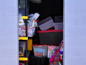 5 x 10 storage unit in I Lancaster, CA