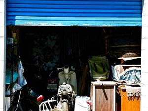 10 x 10 storage unit in I Lancaster, CA