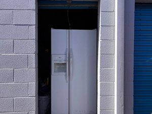 5 x 10 storage unit in I Lancaster, CA