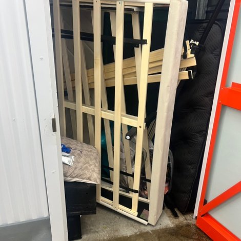 5 x 5 storage unit in Lansing, MI