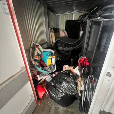5 x 10 storage unit in Lansing, MI
