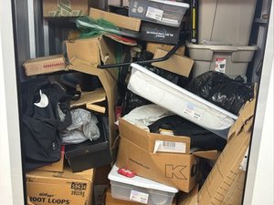 10 x 5 storage unit in Saginaw, MI