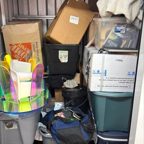 10 x 5 storage unit in Saginaw, MI