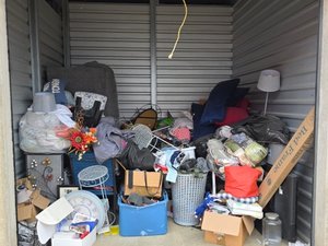 10 x 10 storage unit in Lansing, MI