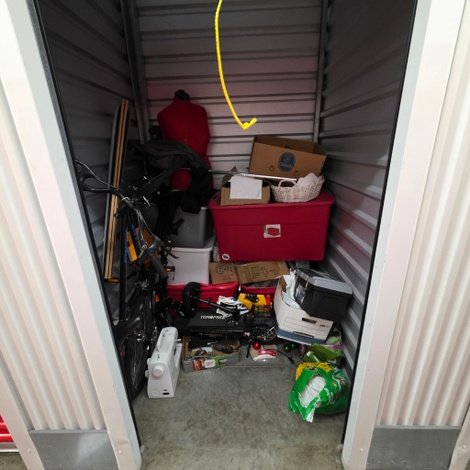 5 x 5 storage unit in Lansing, MI