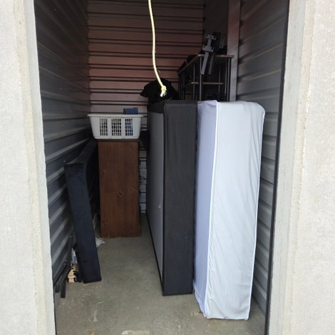 5 x 10 storage unit in Lansing, MI