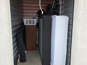5 x 10 storage unit in Lansing, MI