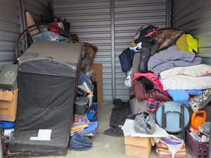 10 x 10 storage unit in Lansing, MI