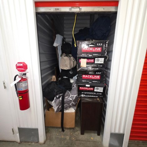 5 x 10 storage unit in Lansing, MI