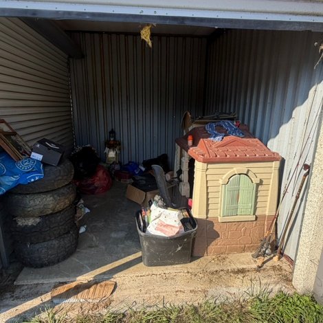 9 x 10 storage unit in Prestonsburg, KY
