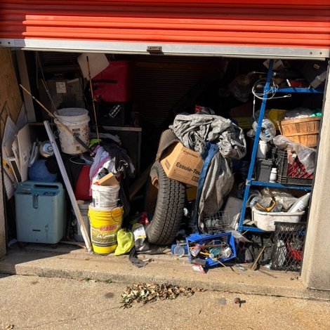 10 x 10 storage unit in Benton Harbor, MI