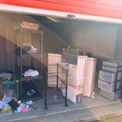 10 x 10 storage unit in Benton Harbor, MI