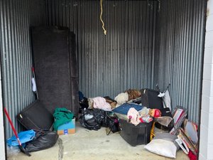 10 x 10 storage unit in Joseph Street Lansing, MI
