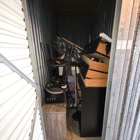 5 x 10 storage unit in Joseph Street Lansing, MI