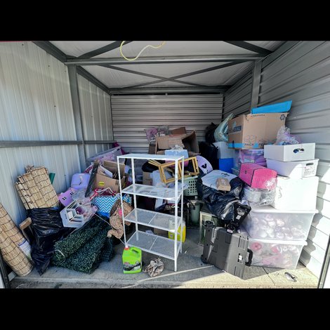 10 x 10 storage unit in Elk Grove, CA