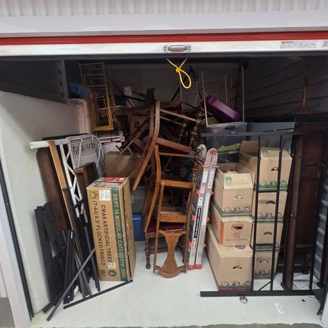 10 x 10 storage unit in Unknown, MI