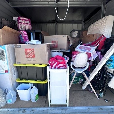 10 x 10 storage unit in Manteca, CA