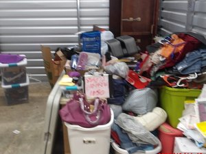 10 x 10 unit in Trotwood