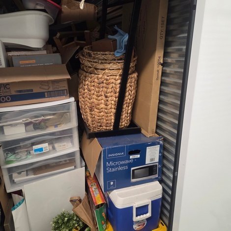 5 x 10 storage unit in Framingham, MA