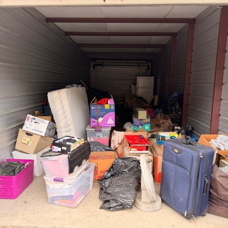 10 x 30 storage unit in McKeesport, PA