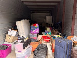 10 x 30 storage unit in McKeesport, PA
