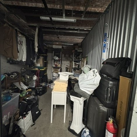 10 x 15 storage unit in Milton, MA
