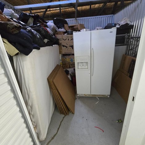 10 x 10 storage unit in Somerville, MA