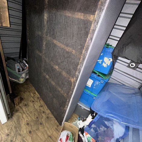 5 x 10 storage unit in Ontario, CA