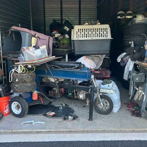 14 x 42 storage unit in Redding, CA