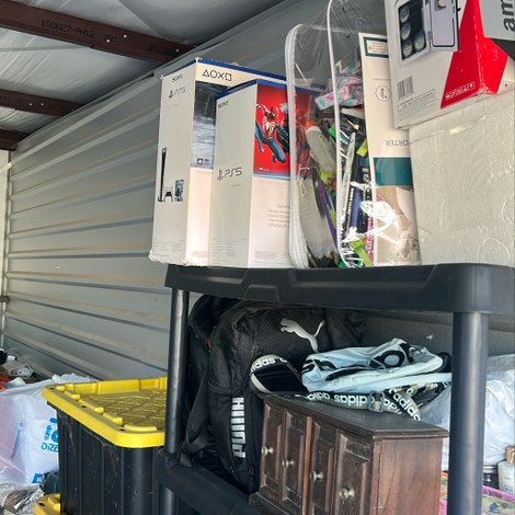 10 x 20 storage unit in Redding, CA