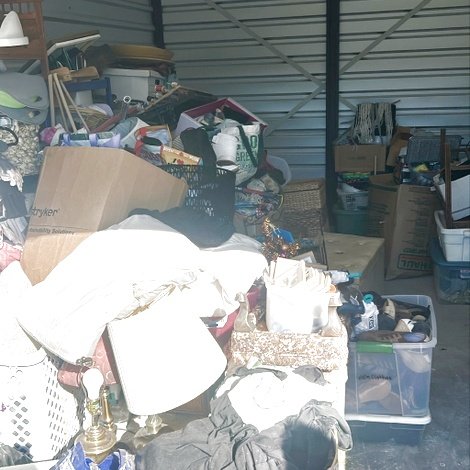 10 x 15 storage unit in Redding, CA