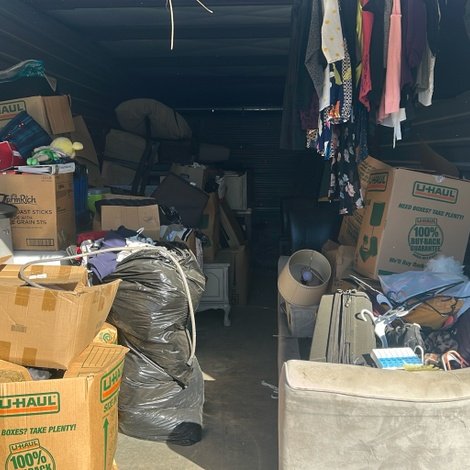 10 x 30 storage unit in Redding, CA
