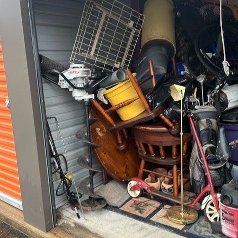 10 x 10 storage unit in Palmer, MA