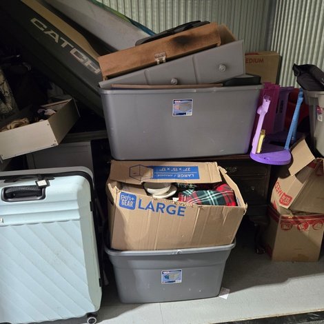 11 x 9 storage unit in Fall River, MA