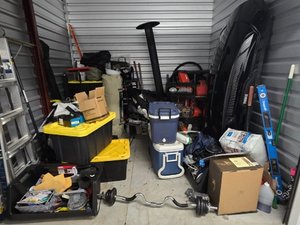 10 x 10 storage unit in Tewksbury, MA